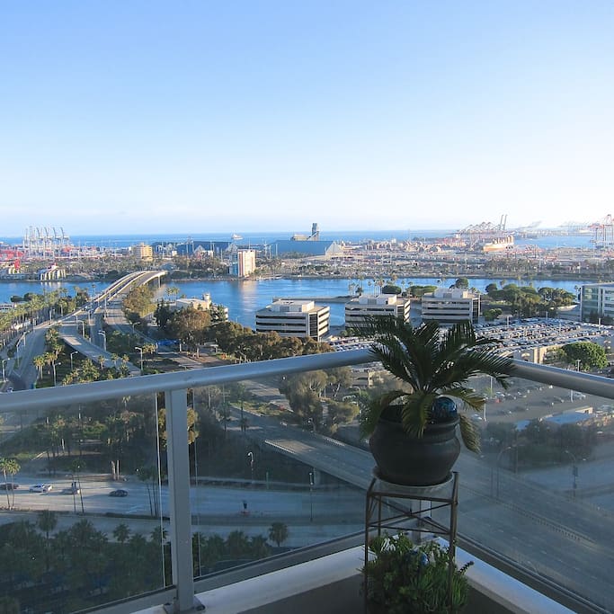 View of harbor and Catalina from Livingroom balcony