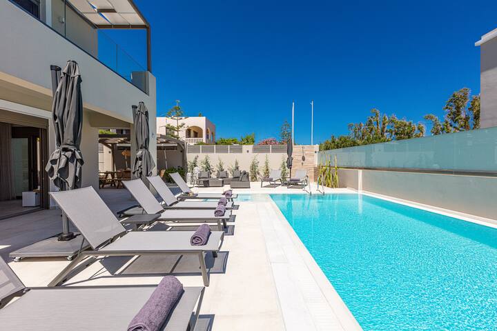 Lagoon Seabreeze Villa, a Sumptuous Retreat gallery image 5