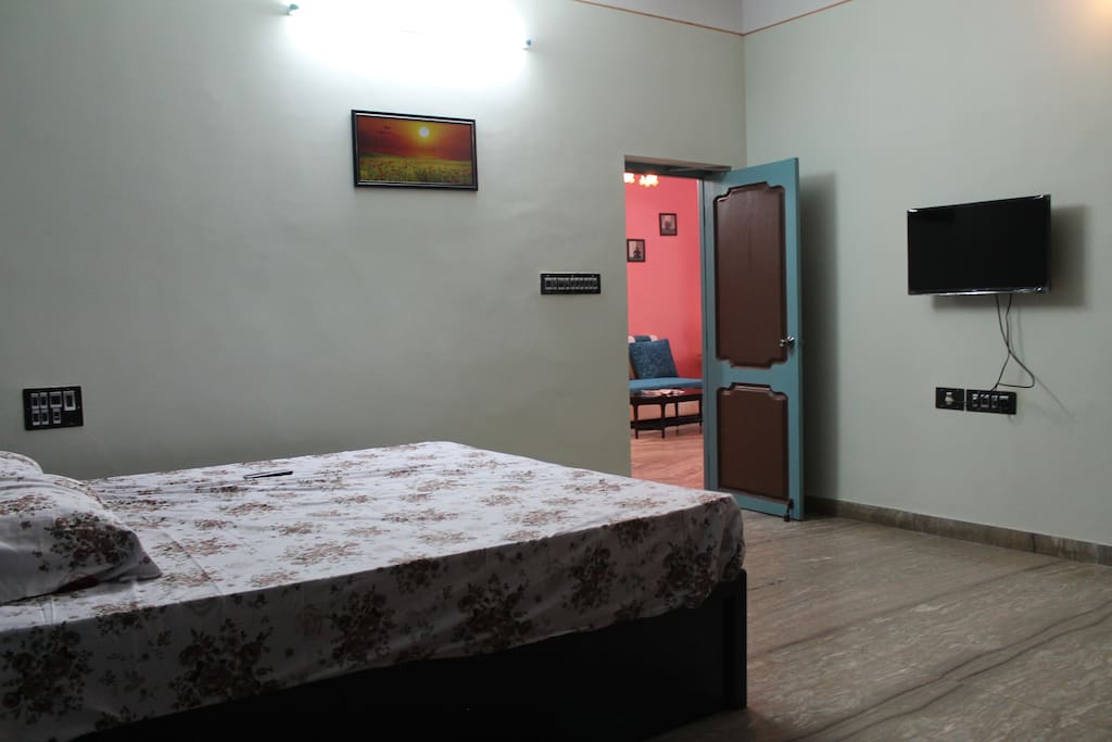 Our King sized rooms of size 180 sq.ft with TV attached and air conditioned rooms