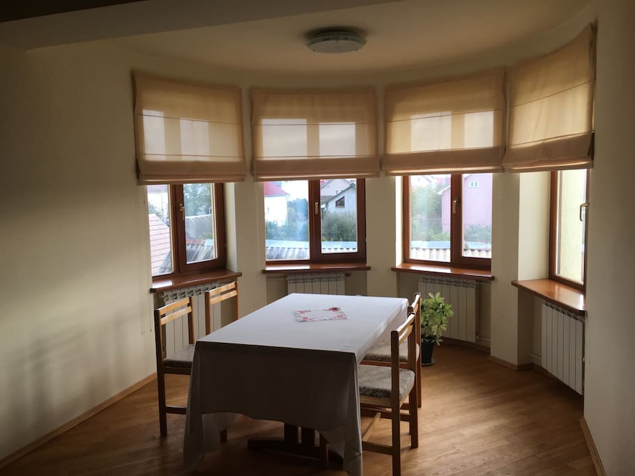 Столова living room
