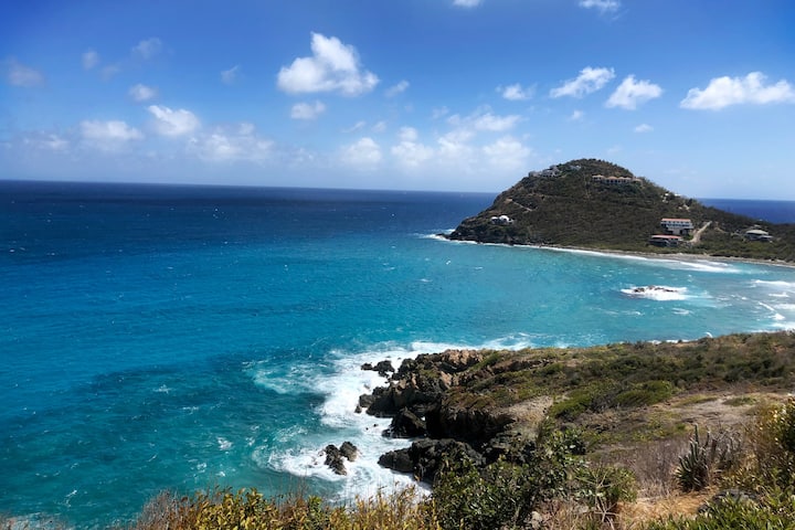 Санта крус виргинские острова. Cinnamon Bay Caribbean. Олейный остров от Блу Бея.