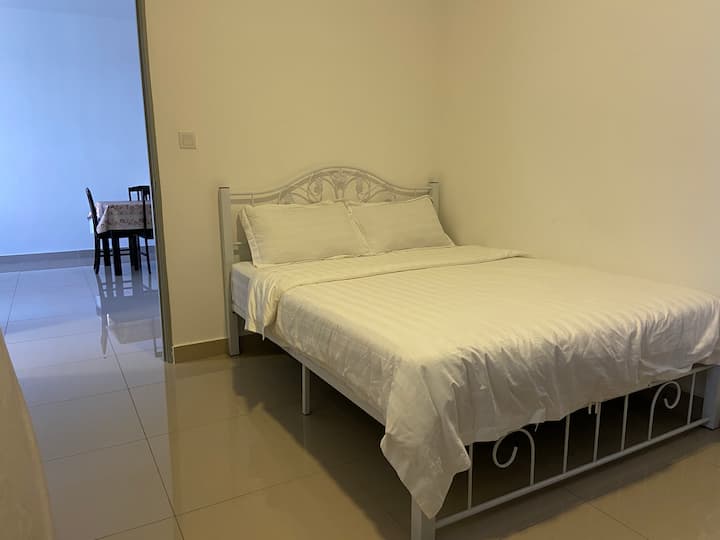 غرفة النوم 2