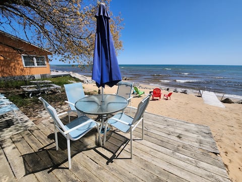 Sandpiper Cottage on Lake Huron