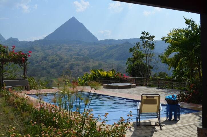 Exclusive country house with amazing landscape