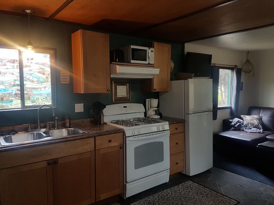 Full Kitchen with dishwasher and natural gas stove!