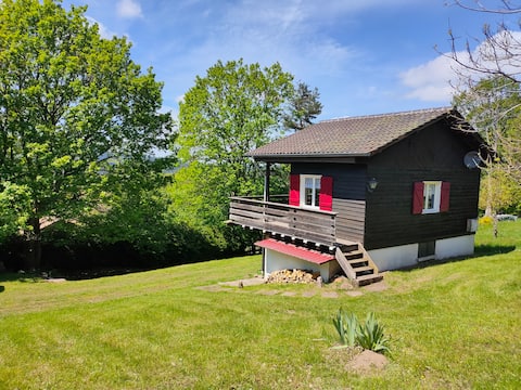 Quiet independent cottage surrounded by forest.