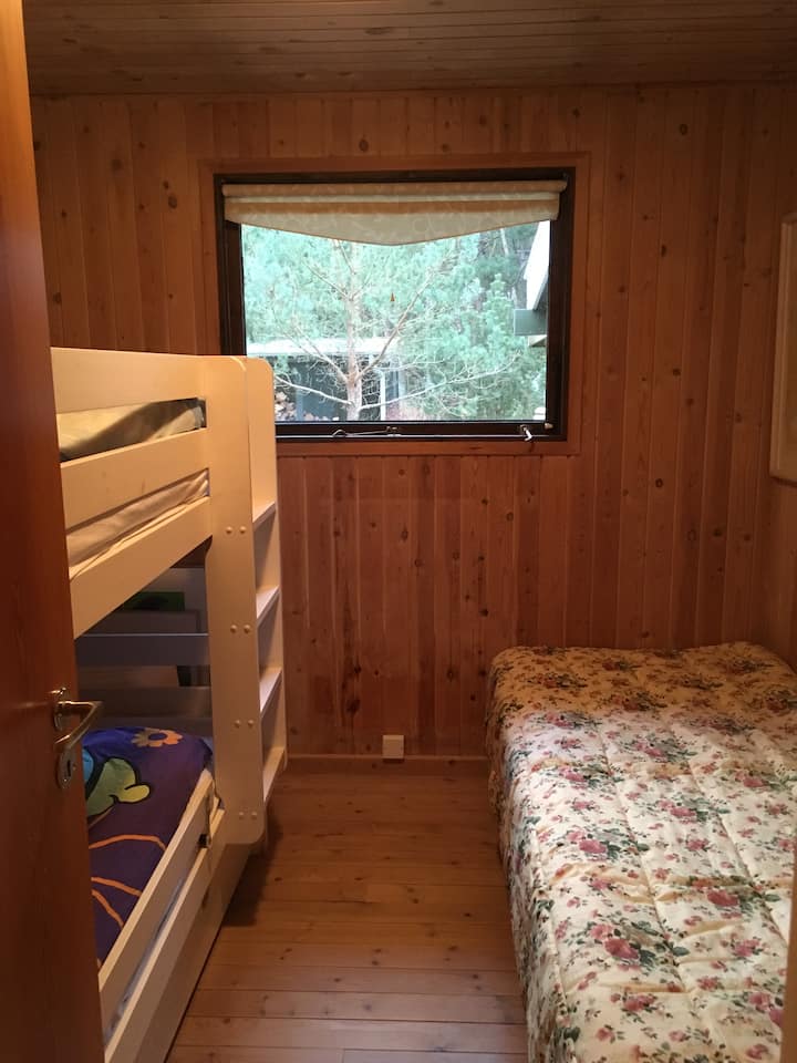 Krevat nga 2 (Shtëpia kryesore)