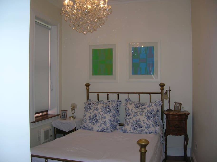 Queen sized bedroom