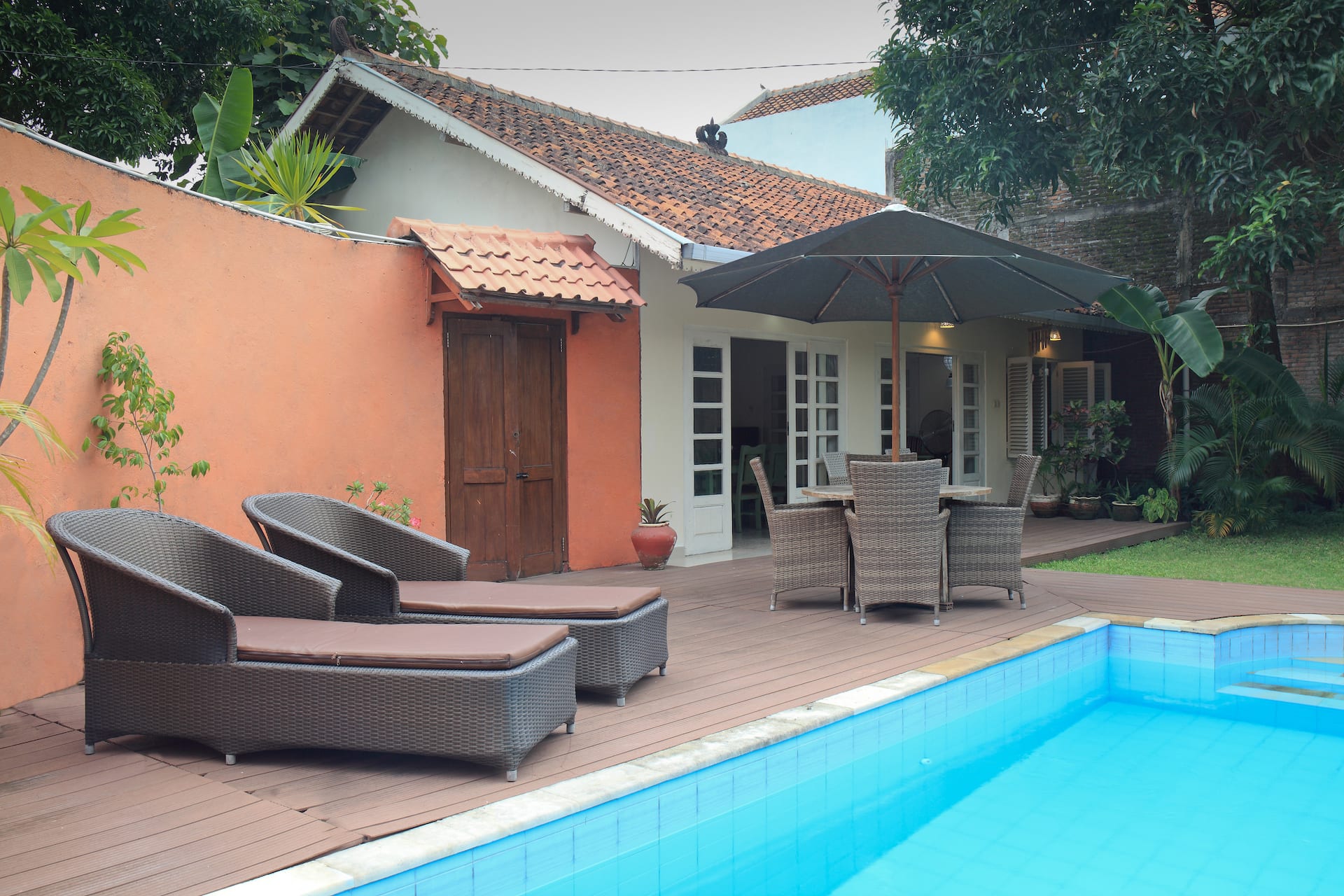 Central Villa-2 persons: Private pool & Clean