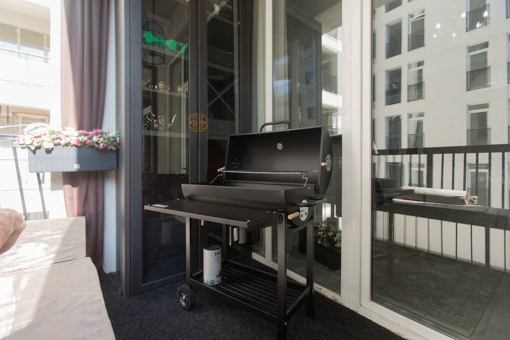 BBQ on the Balcony