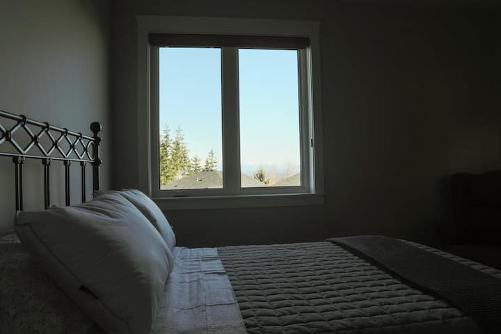 2号卧室，可欣赏美景！