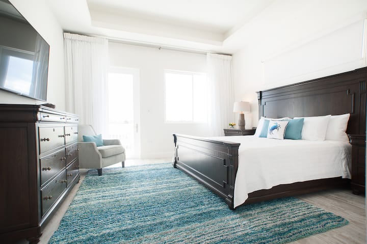 Master KING Suite