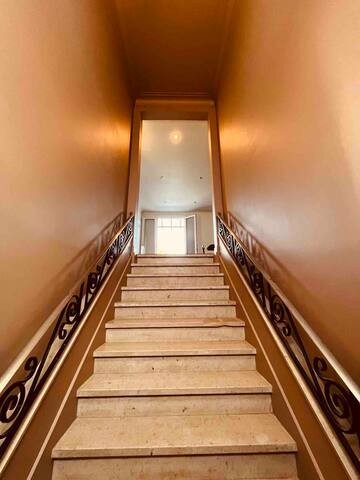 Maison style 50’s, 150 m2, jardin, piscine. gallery image 3