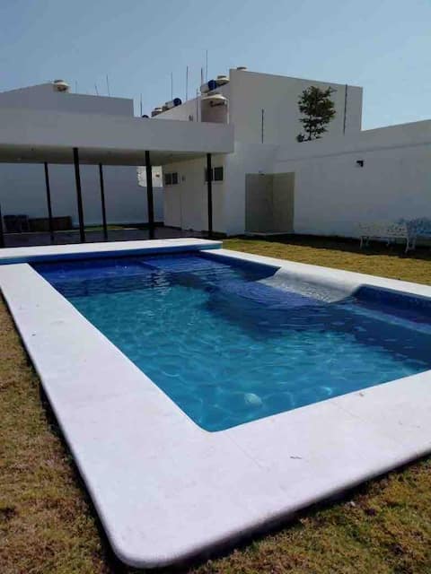 Nice house located near Finsa and Volkswagen