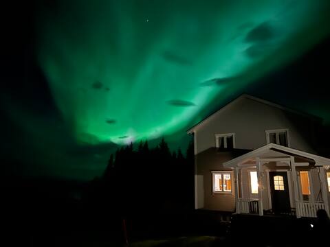 Holiday Home, EV Charger, Bøvær, Skaland, Senja.