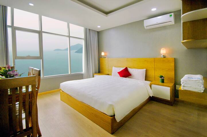 Economy OCEAN View 2 double bed apartment