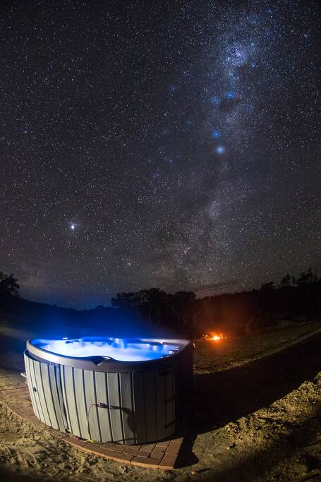 Spa / Jacuzzi under stars