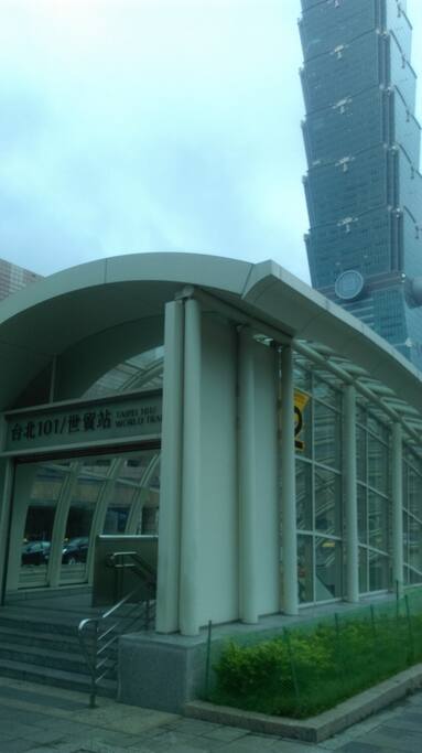 MRT staion 7mins walk