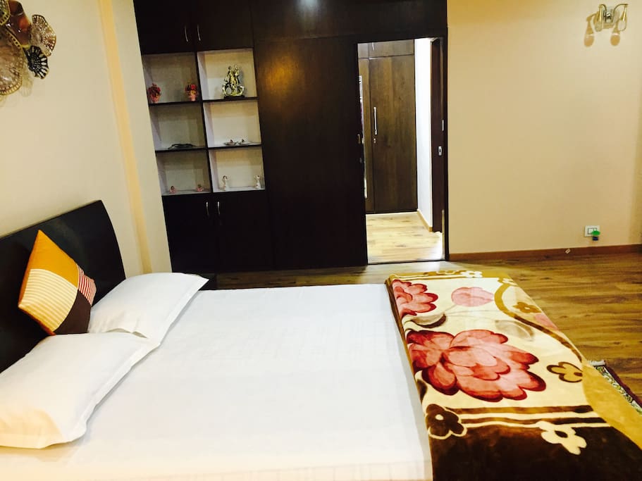 Master Bed Room