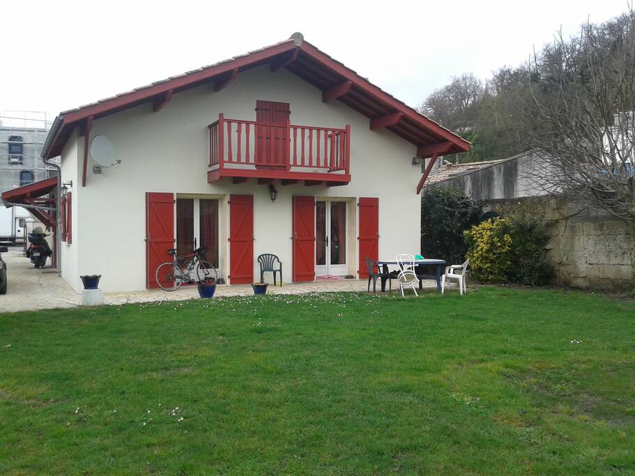 MAISON VUE ARRIERE