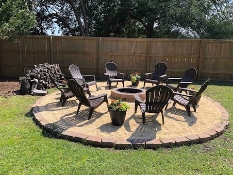 NEW! Spacious 4BR 3BA Private Home! Pet Friendly!