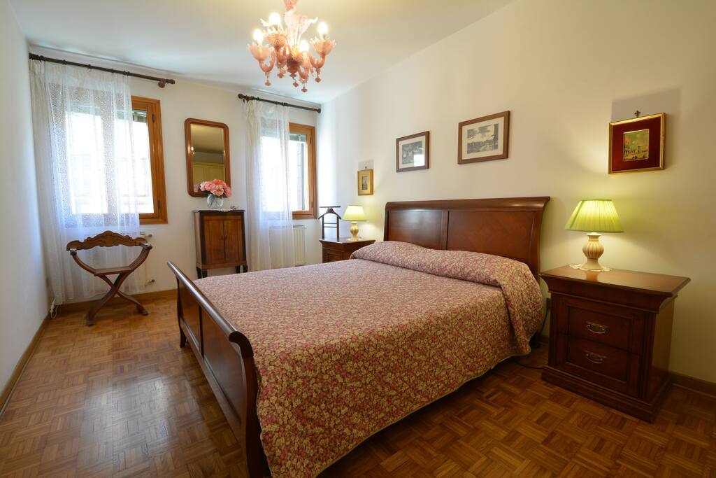 double bedroom