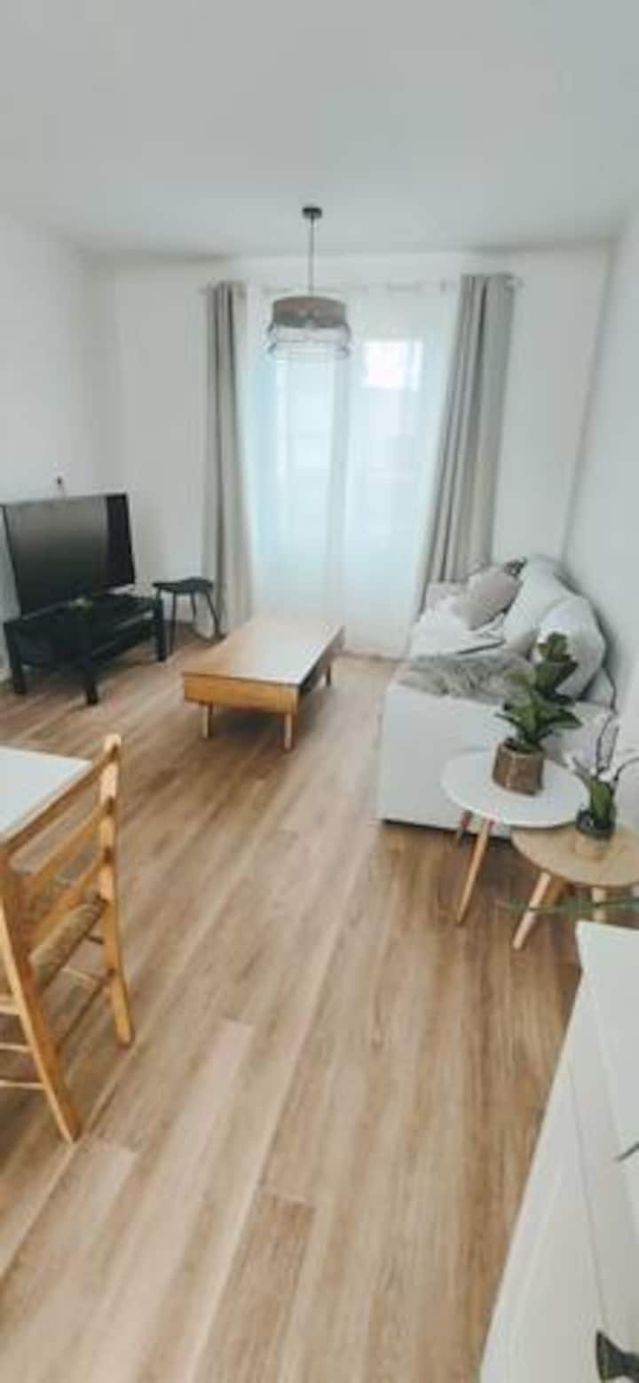 Petite Maison A 10min Du Centre Ville A Pied ! - La Roche-sur-Yon