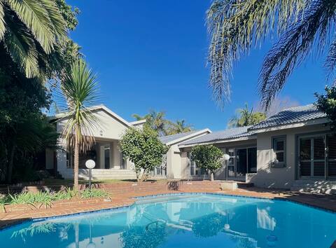 Bedfordview Family Home ~ Quiet and Cozy