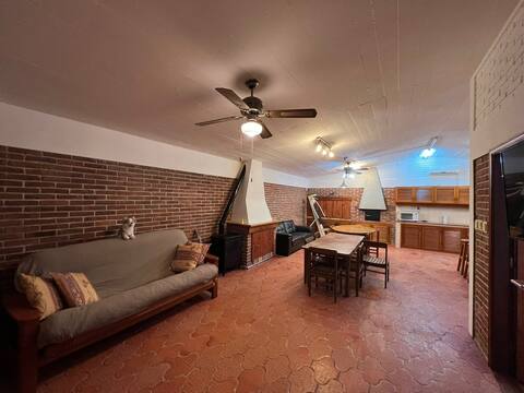 house for 8 people