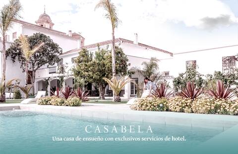 Luxury villa with hotel services in Granada