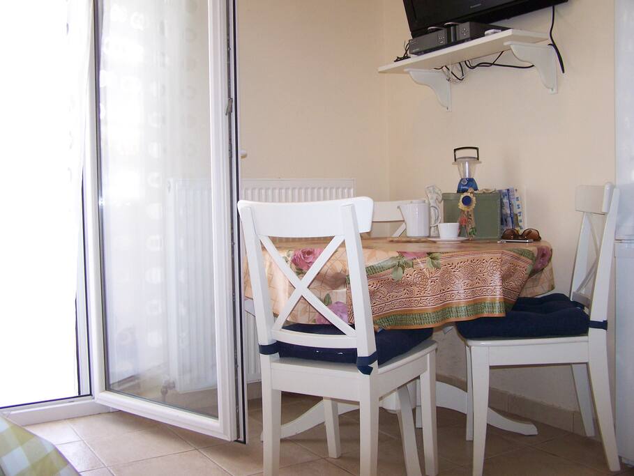Кухня-гостиная/Kitchen-living room