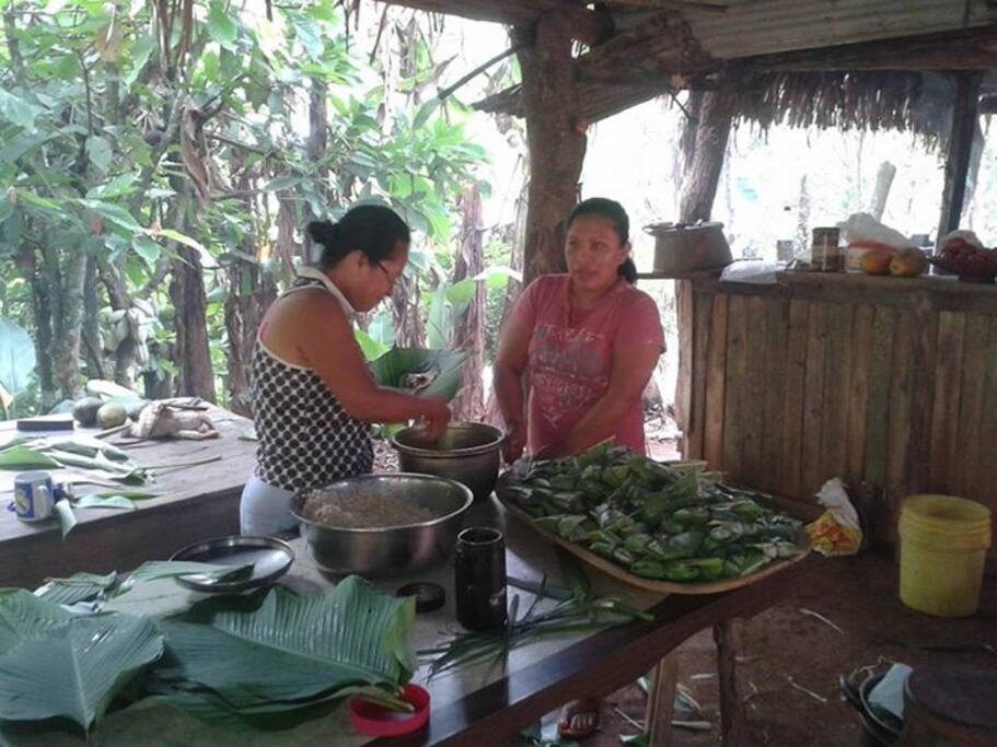 Cook tamales