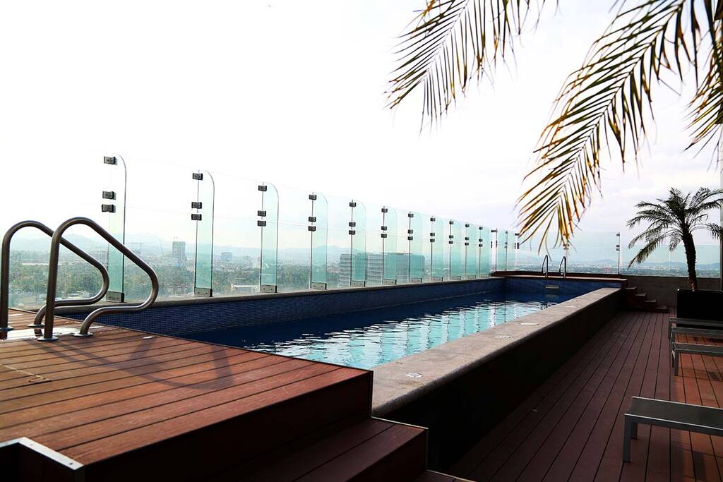 Piscina con vistas