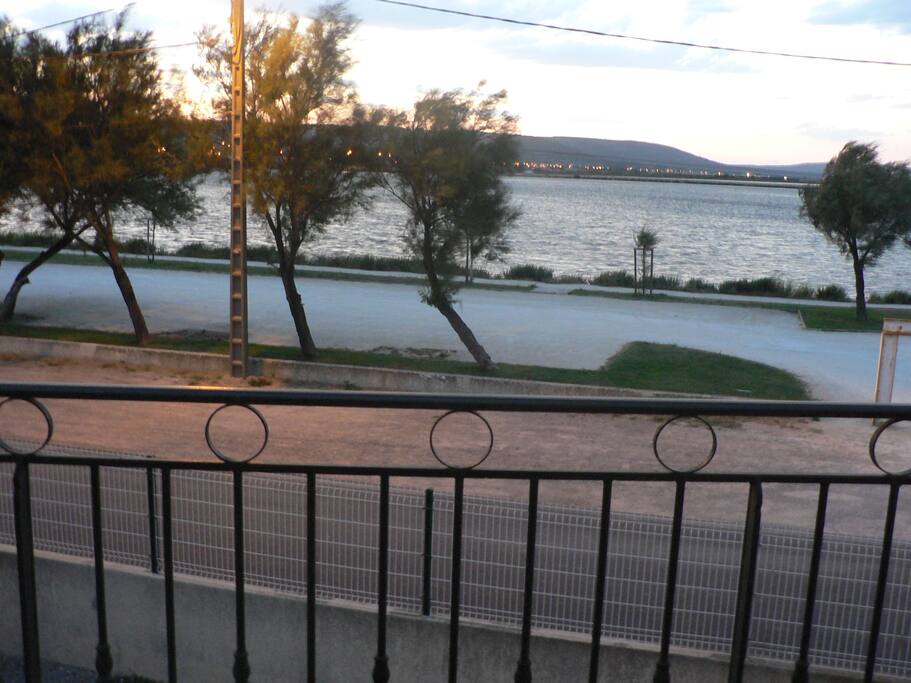 Vue de l'étage sur le lac