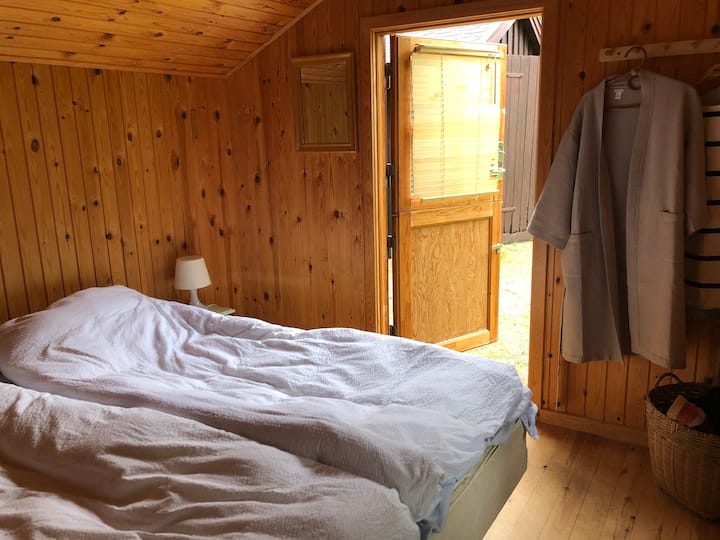 חדר שינה אחד באגף גדול