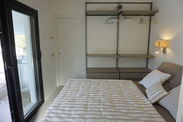 Vestidor en el dormitorio 1