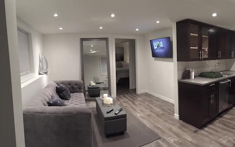 Awesome modern apartment!
