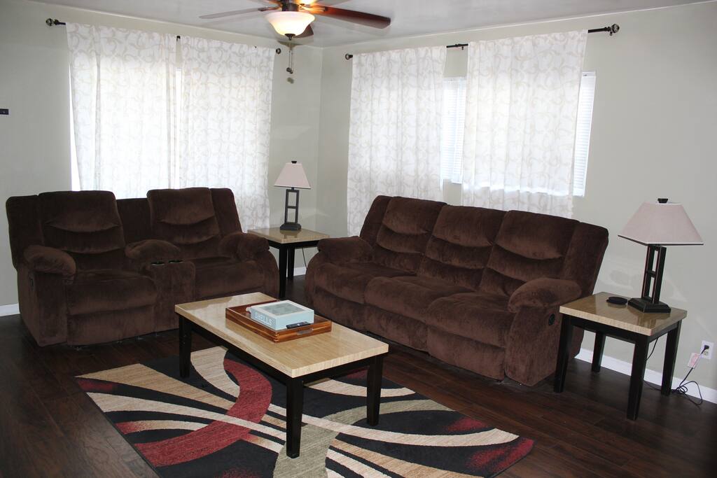Side 1 Living Room