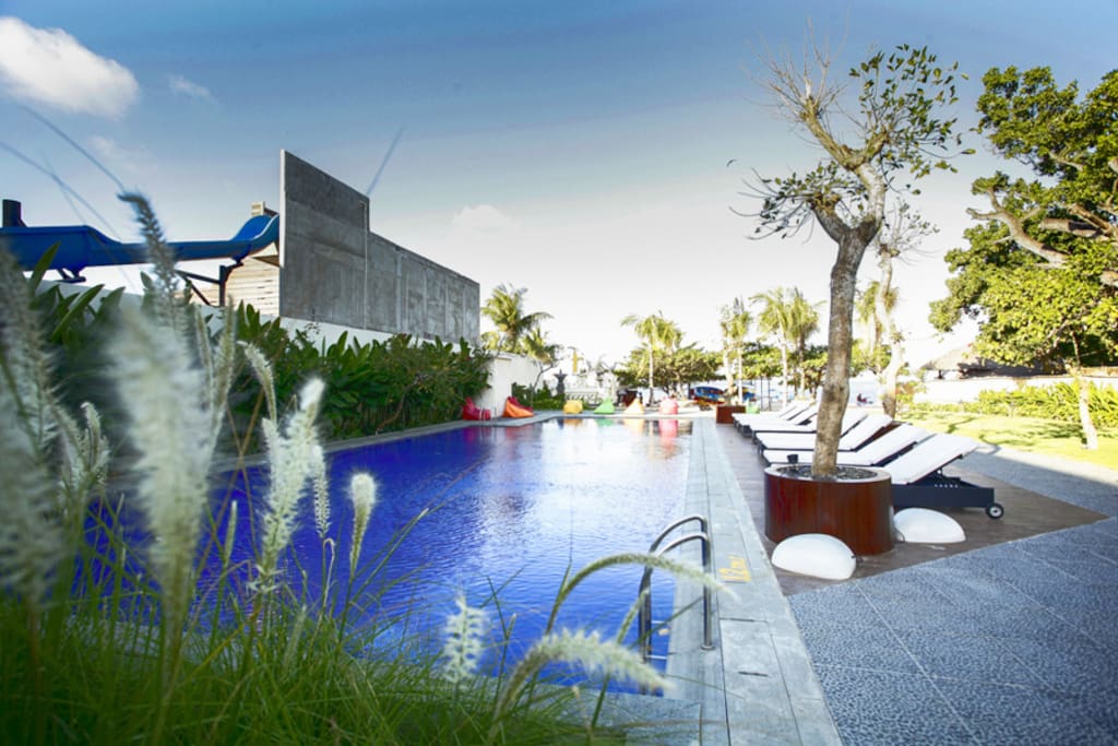 Publish Pool with beach view