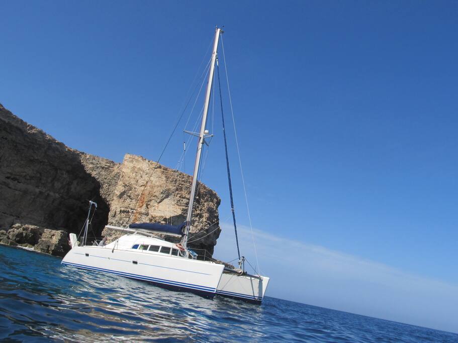 Lagoon 410