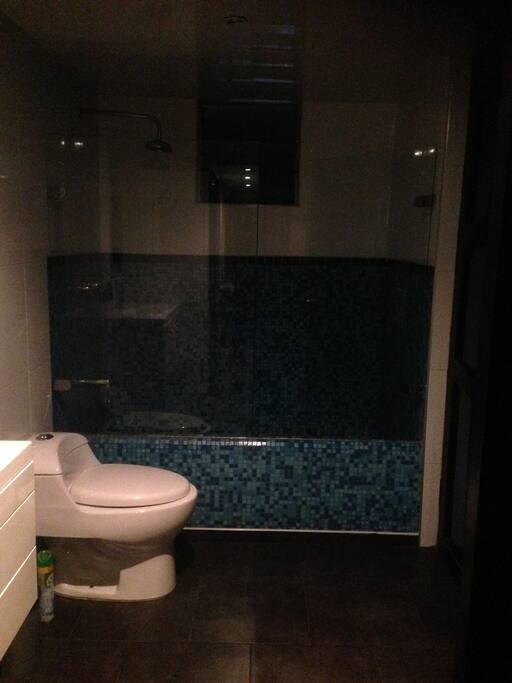 Baño absolutamente grande