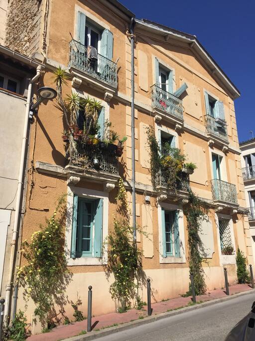Façade