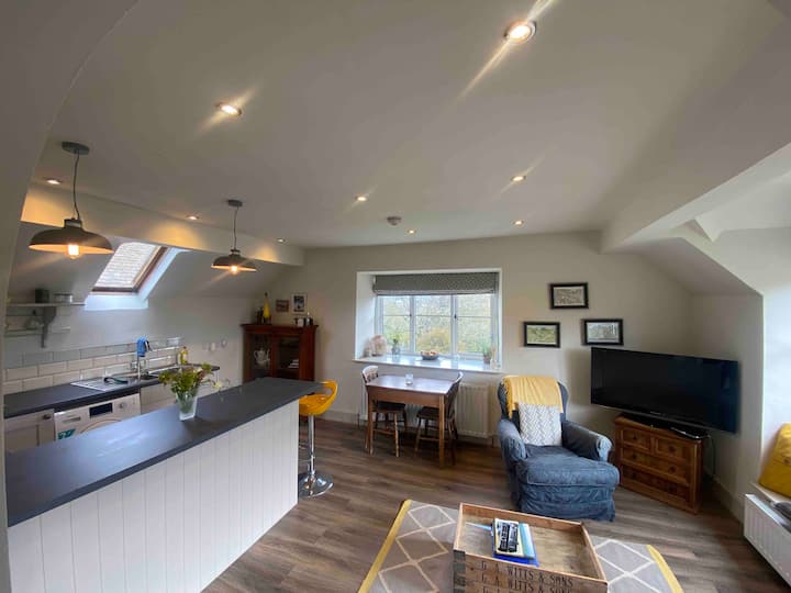 Stunning studio on the Cotswold Way