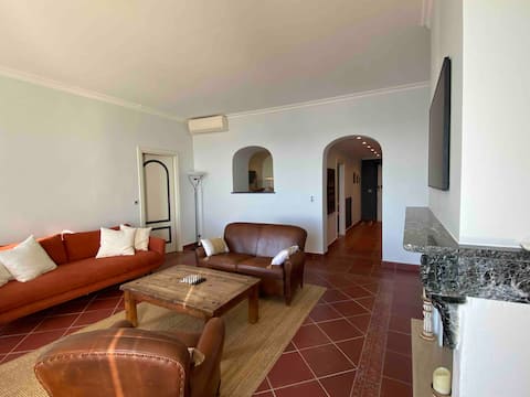 Successful Airbnb property: Stunning view in Antibes