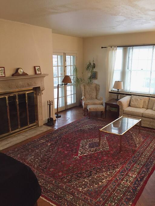 Living Room with working fireplace