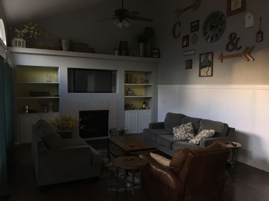 1st Floor Living Room