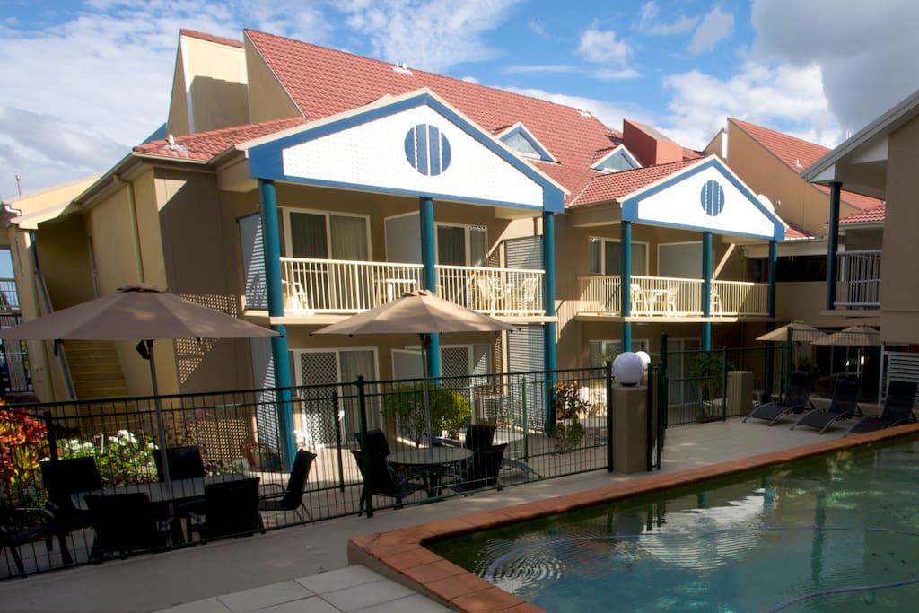Pool & Bar B Q Facilities