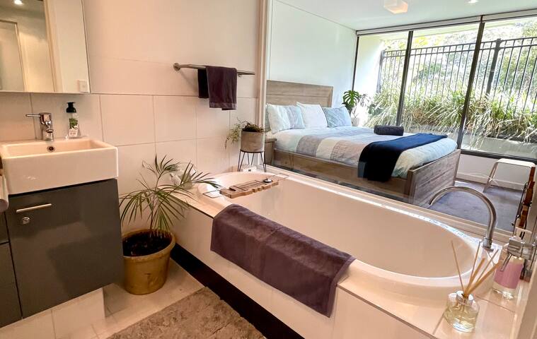 Lorne Chalet Oasis gallery image 5