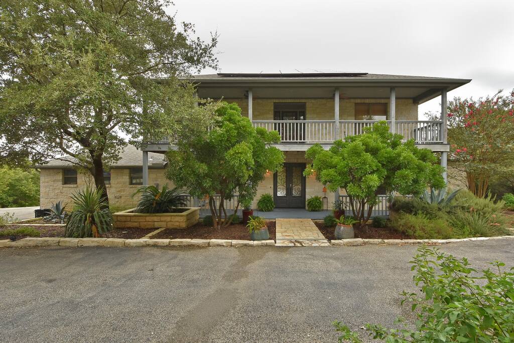 Lots of outdoor space for taking in rolling Hill Country views.