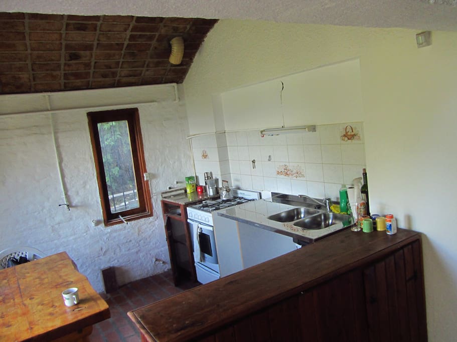 Kitchen with minimal cookware
